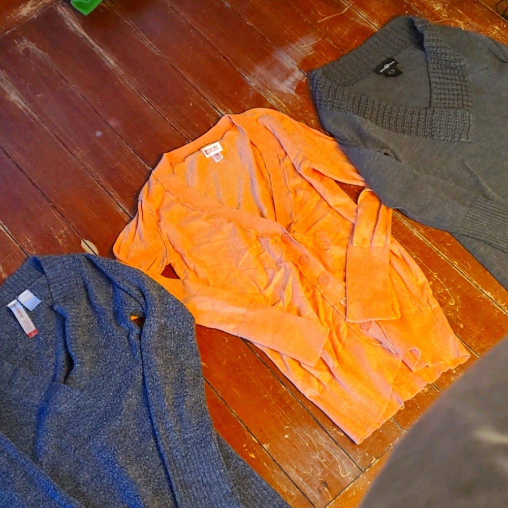 Medium Sweater Bundle